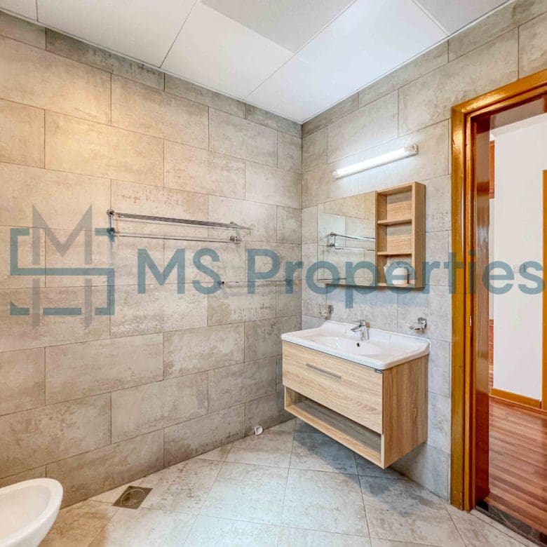 Spacious 4Bedroom+Maid Villa in West Bay Lagoon