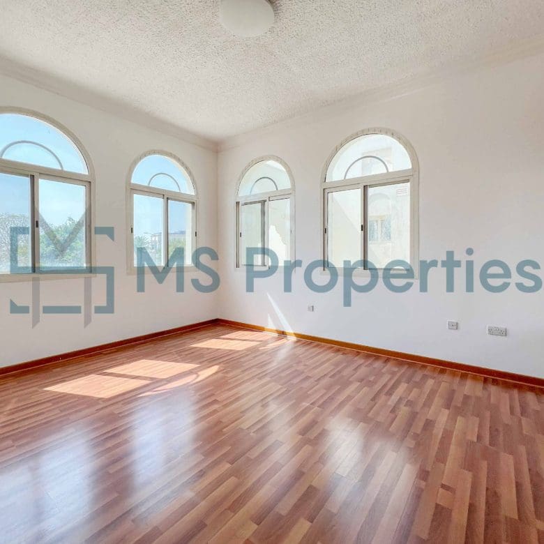 Spacious 4Bedroom+Maid Villa in West Bay Lagoon