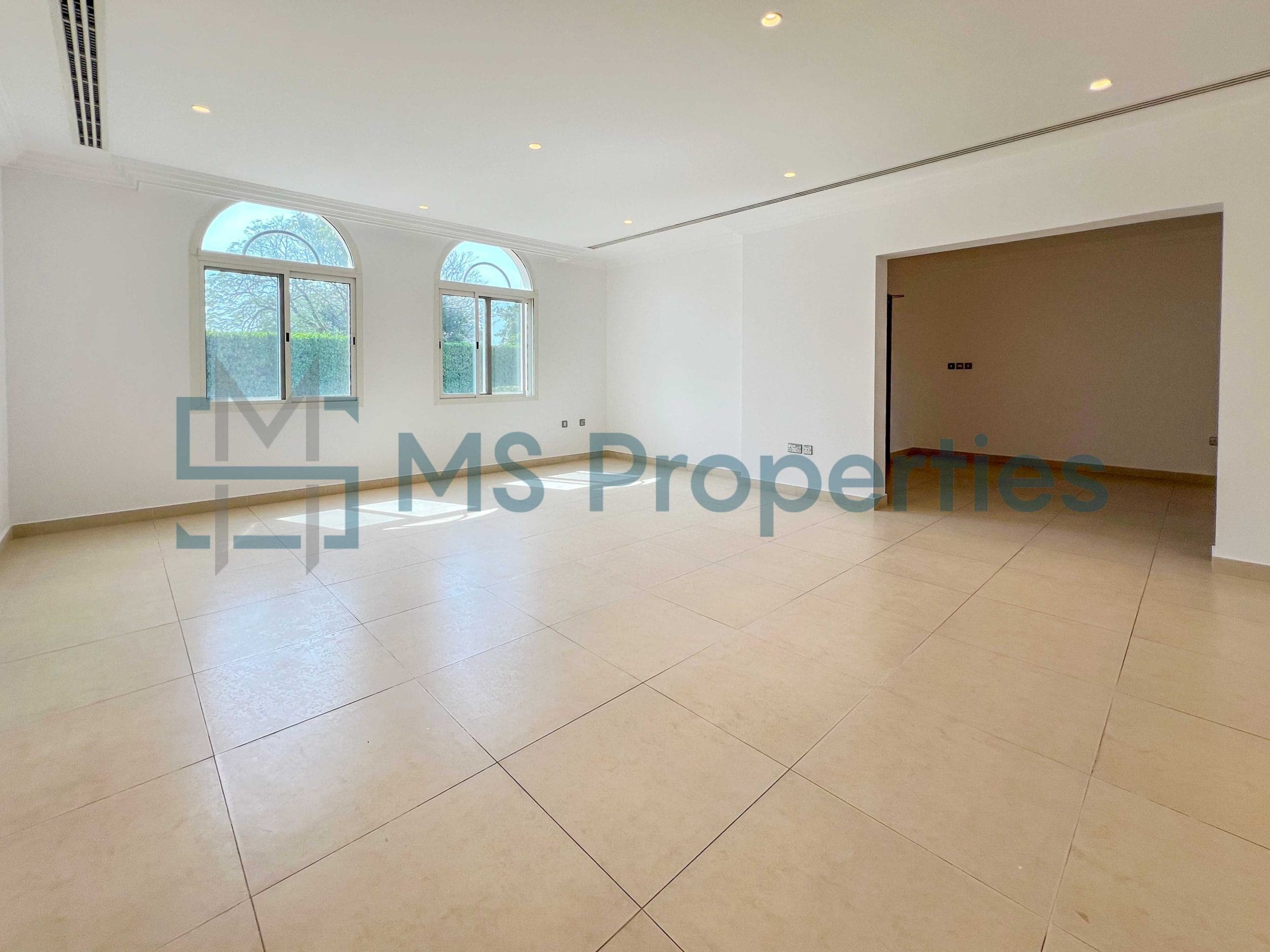 Spacious 4Bedroom+Maid Villa in West Bay Lagoon