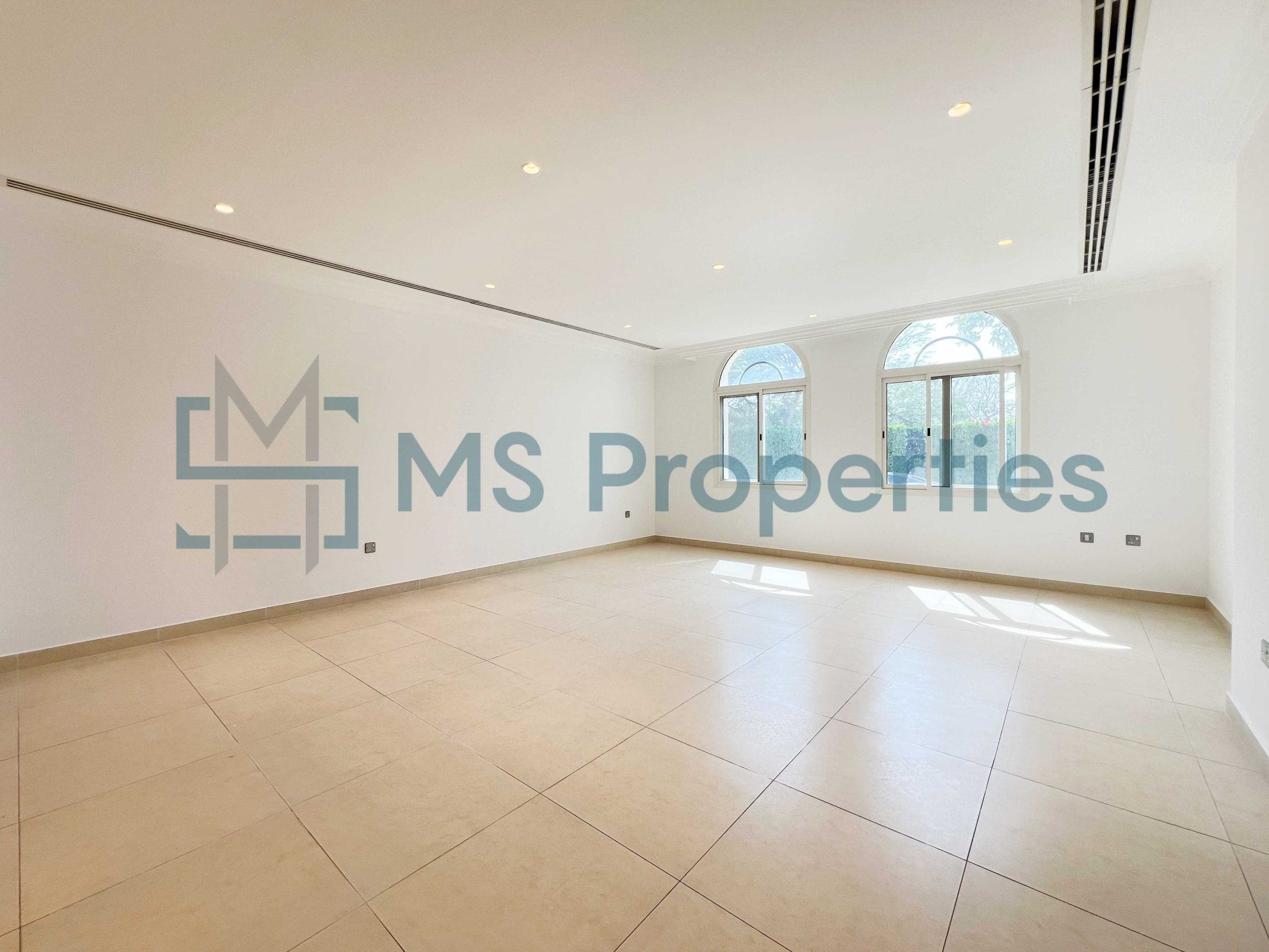 Spacious 4Bedroom+Maid Villa in West Bay Lagoon