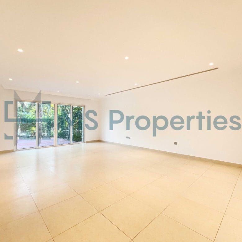 Spacious 4Bedroom+Maid Villa in West Bay Lagoon