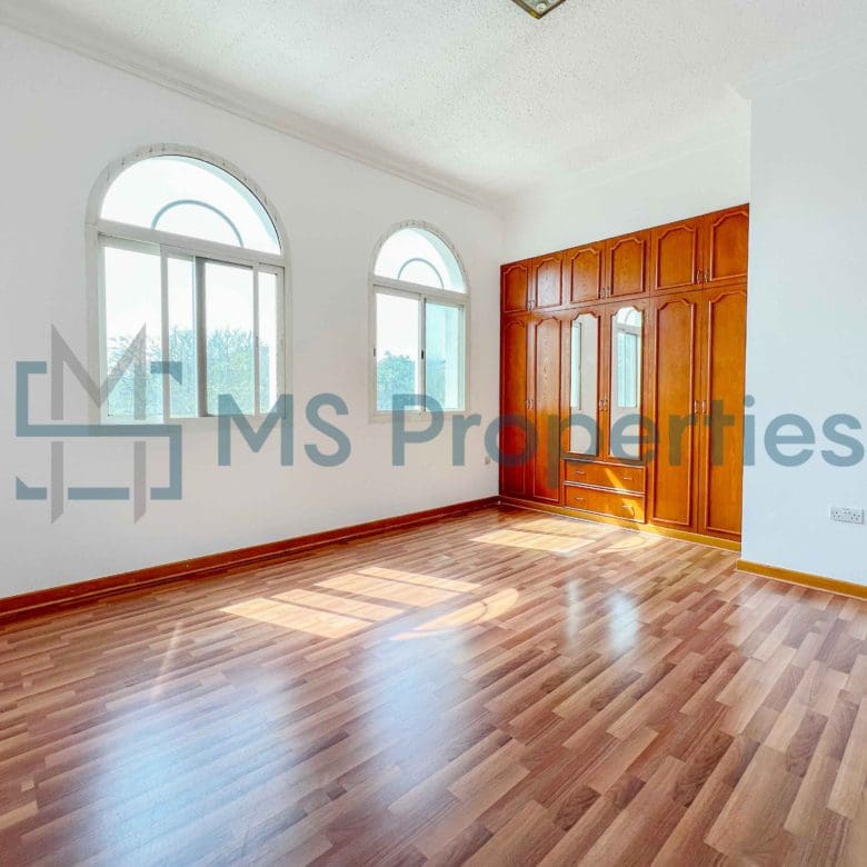 Spacious 4Bedroom+Maid Villa in West Bay Lagoon