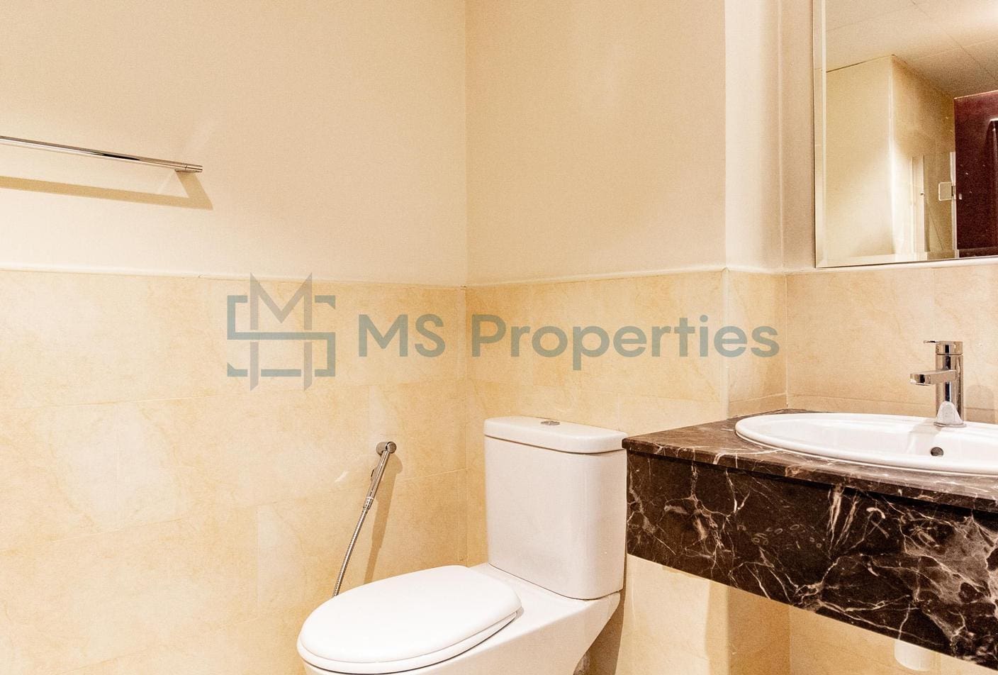 Bright and Classic 1BHK + Office in the Heart of The Pearl