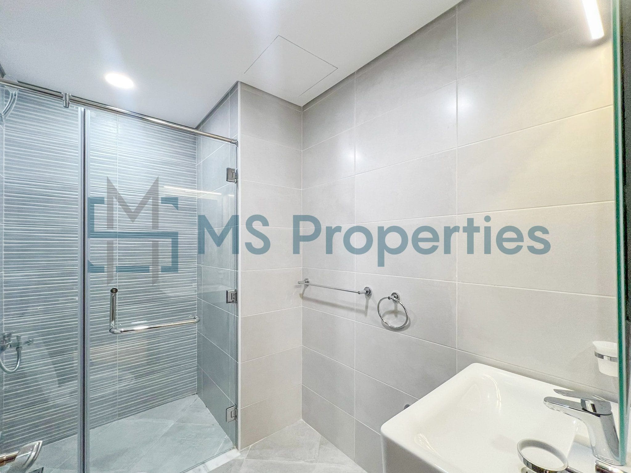 Modern and Stylish 2BHK Flat | Including Bills
