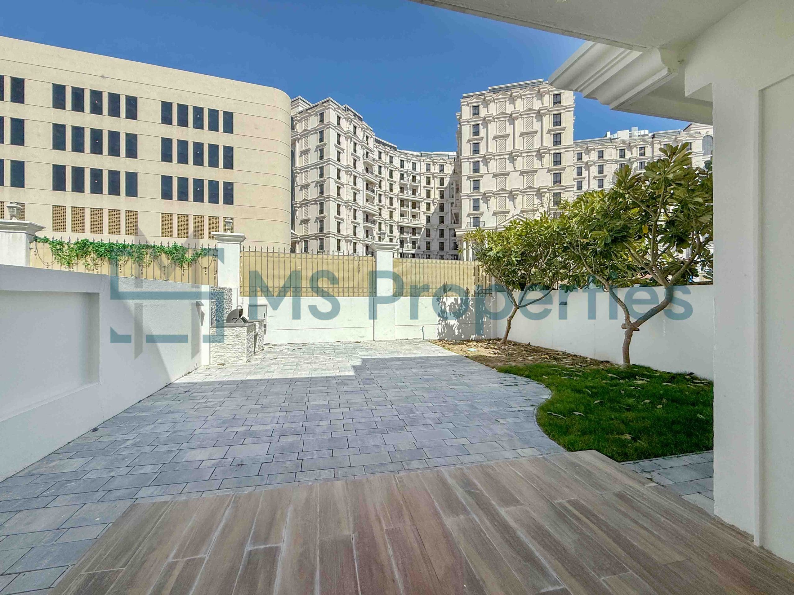 Exclusive 4BR+Maid Compound Villa | Utilities Included