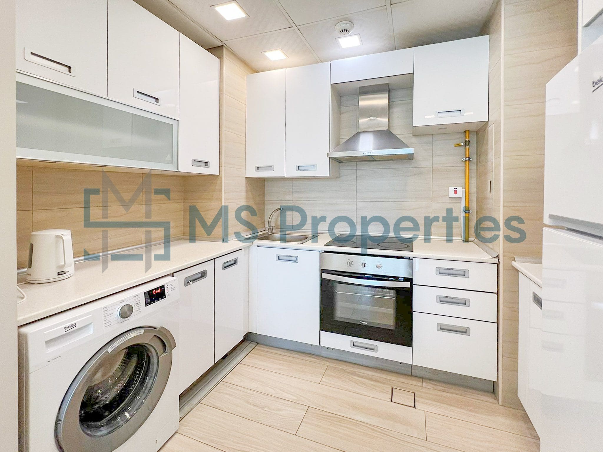 Luxurious and Modern 1BHK Flat in Prime Location