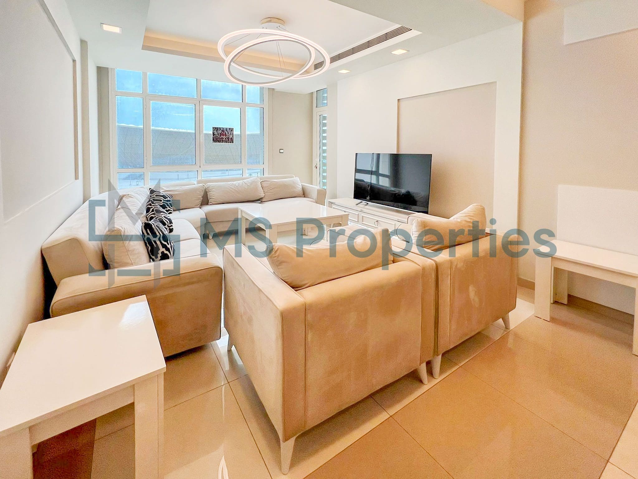 Luxurious and Modern 1BHK Flat in Prime Location