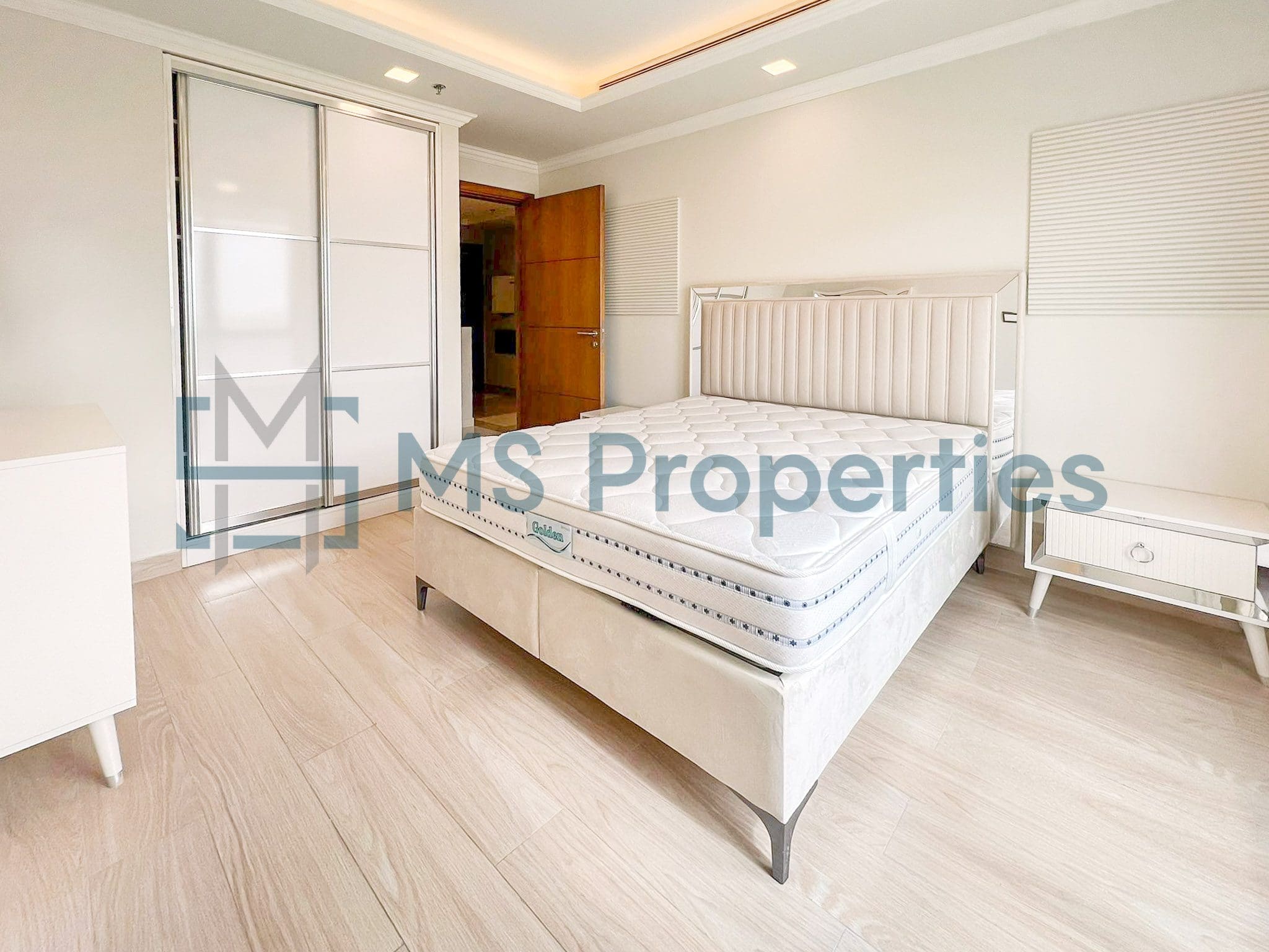 Stylish 2BHK Flat in Premium Location of Lusail