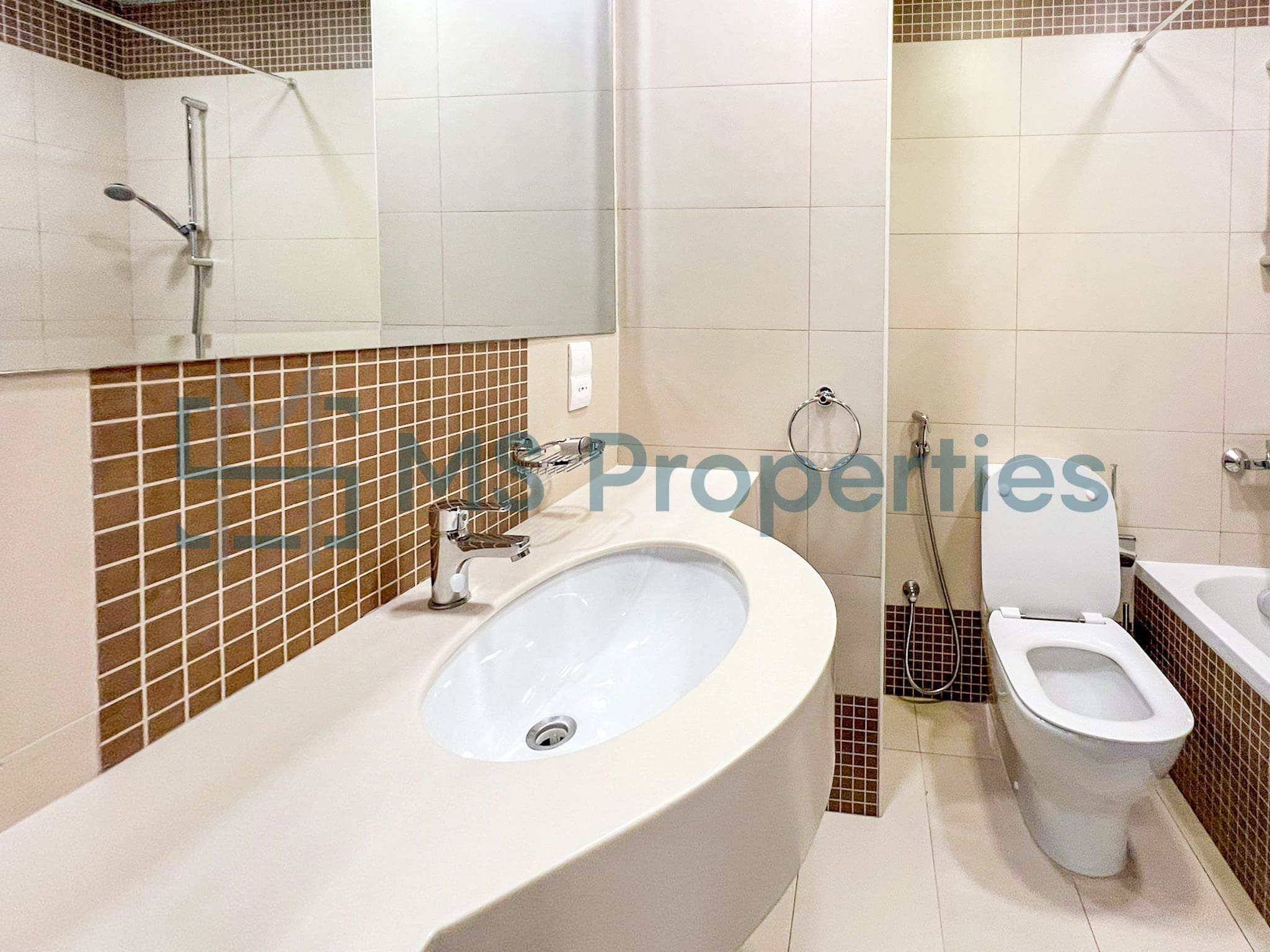 Modern and Bright 3BHK Flat in Amazing Location in Lusail