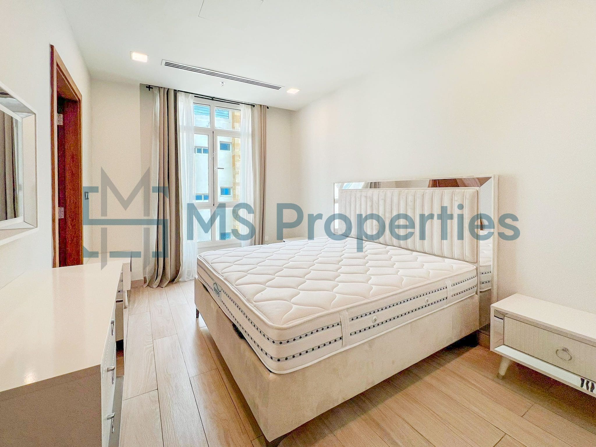 Modern and Bright 3BHK Flat in Amazing Location in Lusail