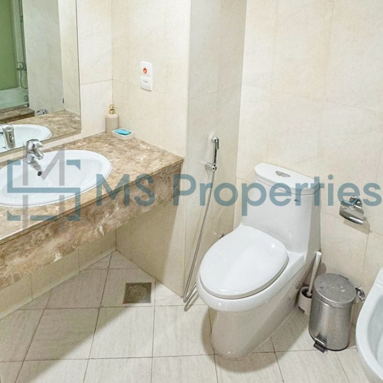 Classically Furnished 1BHK+Office with Balcony