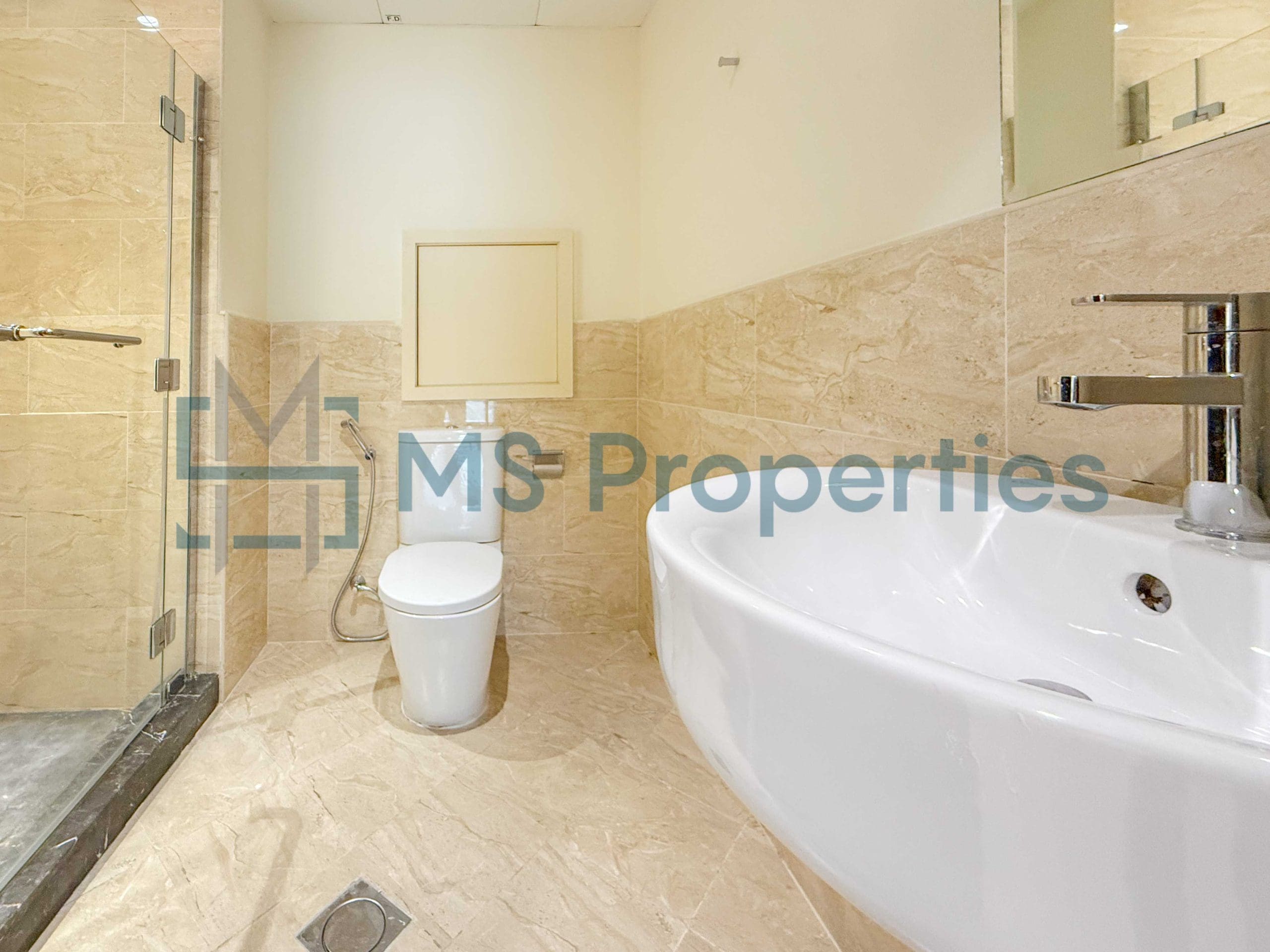 Classic and Spacious 1BHK + Office in The Pearl