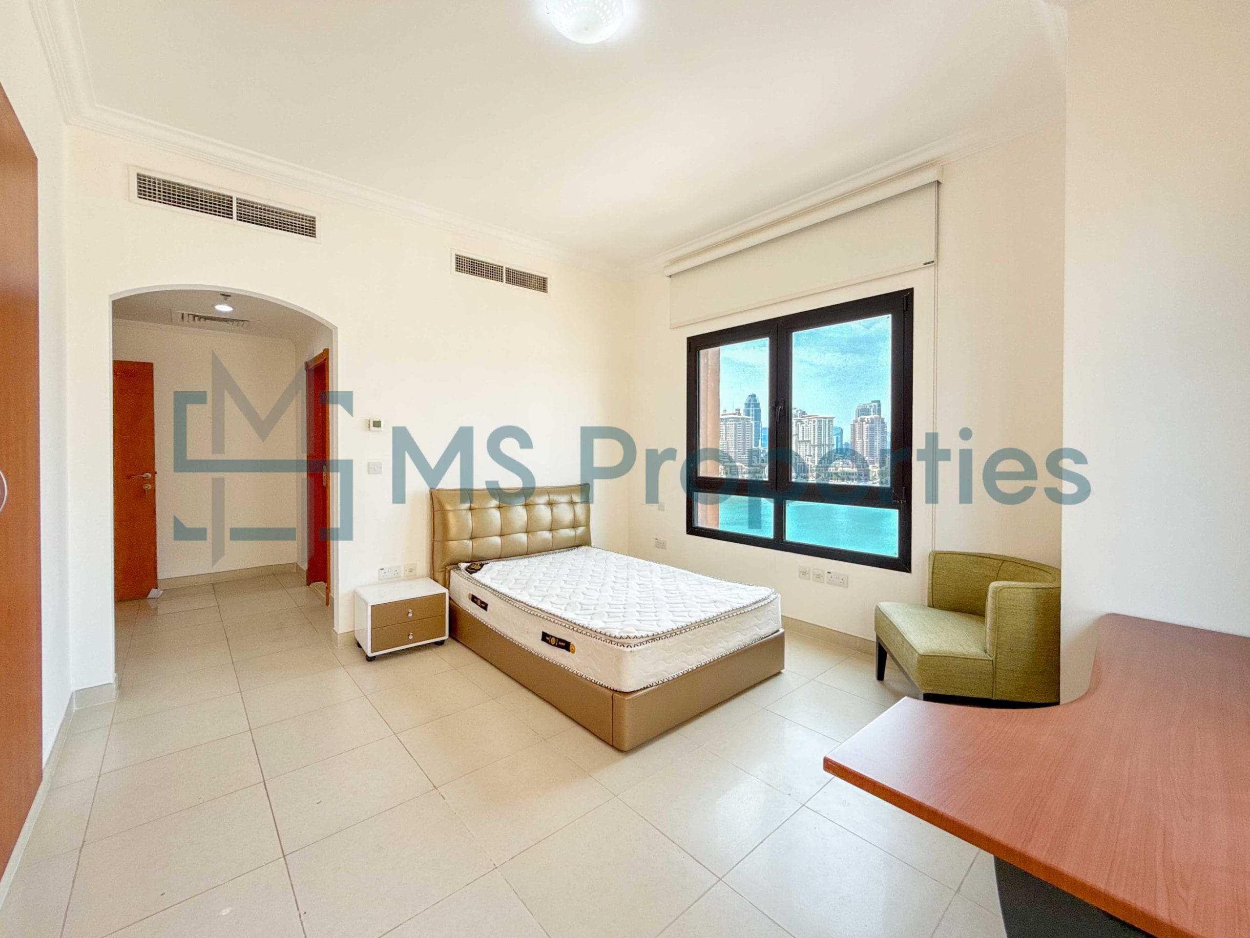 Beautiful 3BHK Apartment with Marina View Balcony