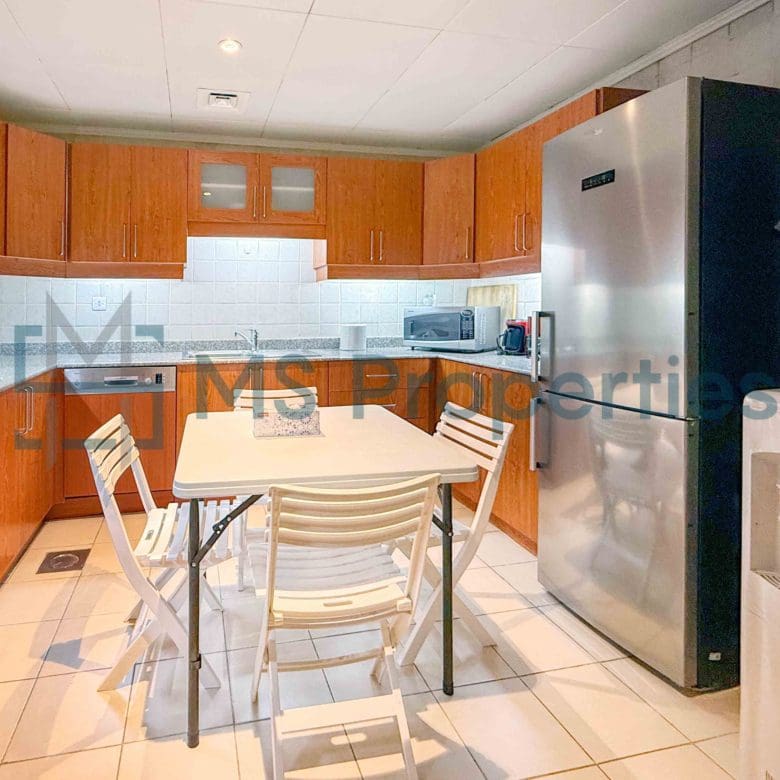 Luxurious 2Bedroom Flat with Stunning Balcony View