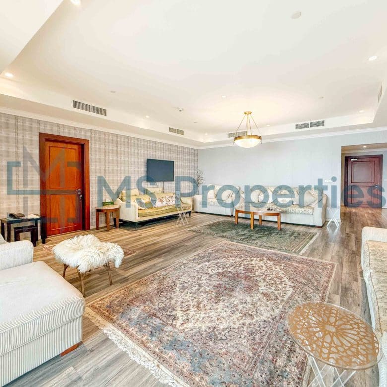 Luxurious 2Bedroom Flat with Stunning Balcony View