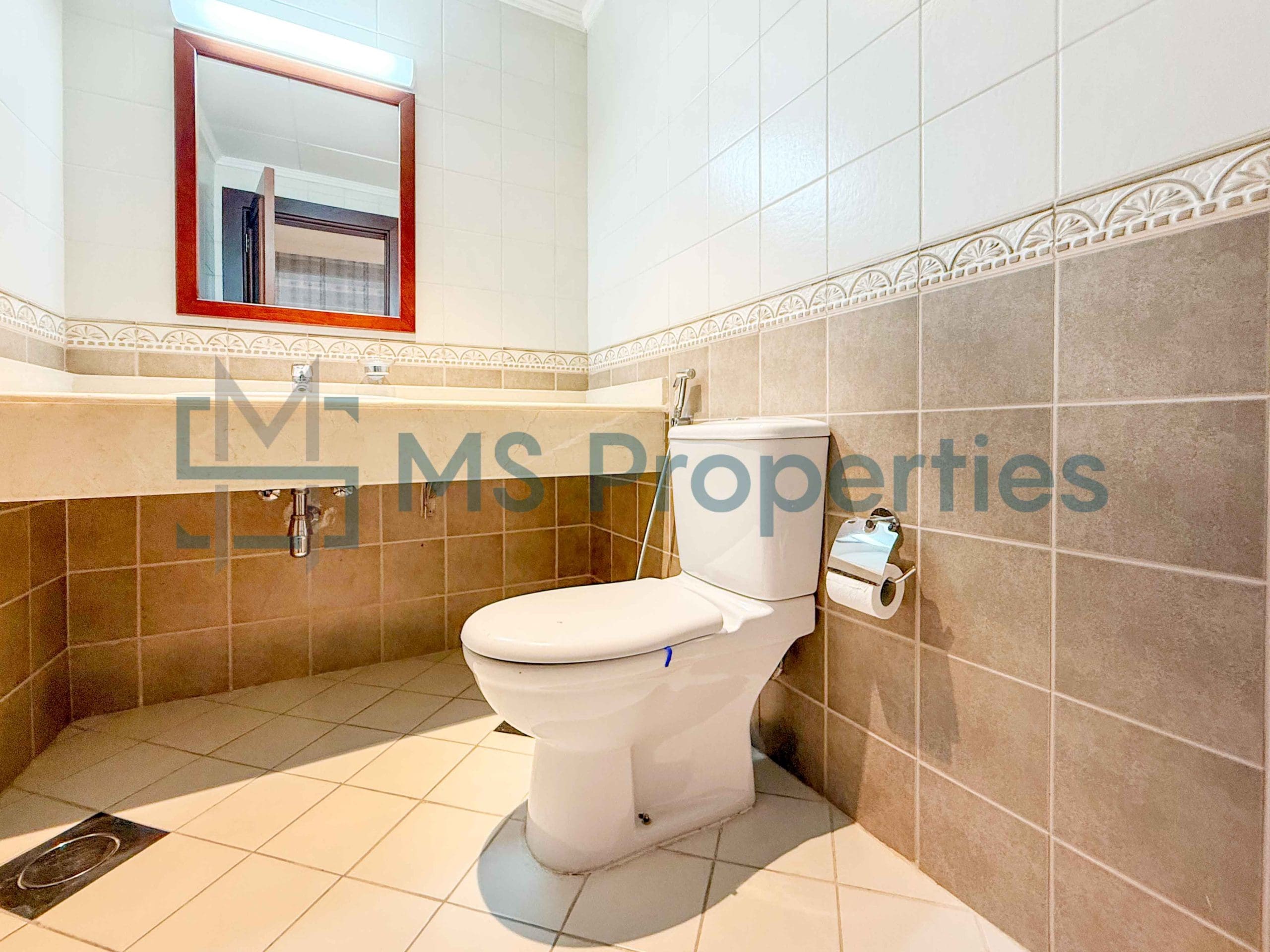 Luxurious 2Bedroom Flat with Stunning Balcony View