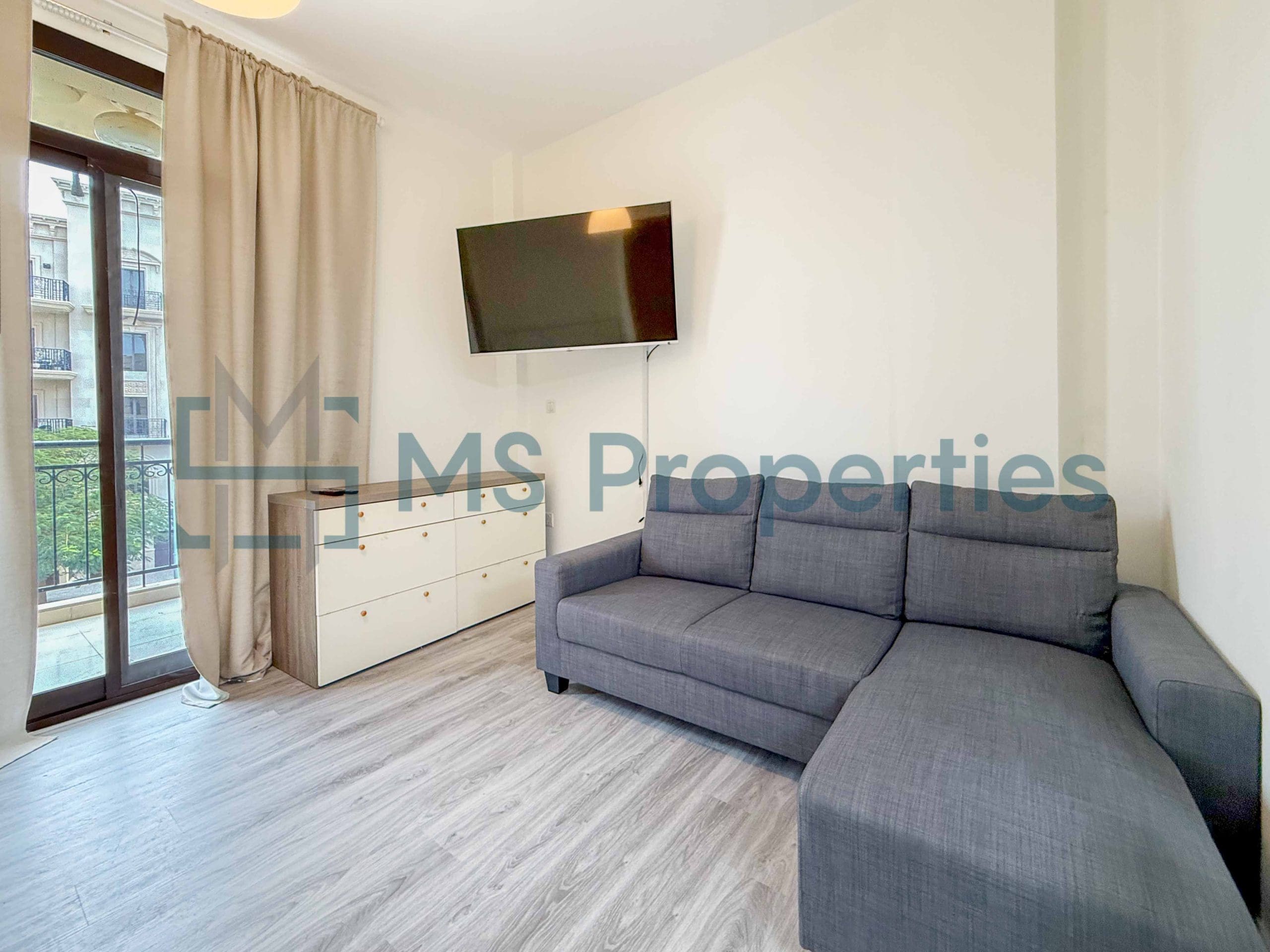 Studio Apartment with Balcony | Bills Including