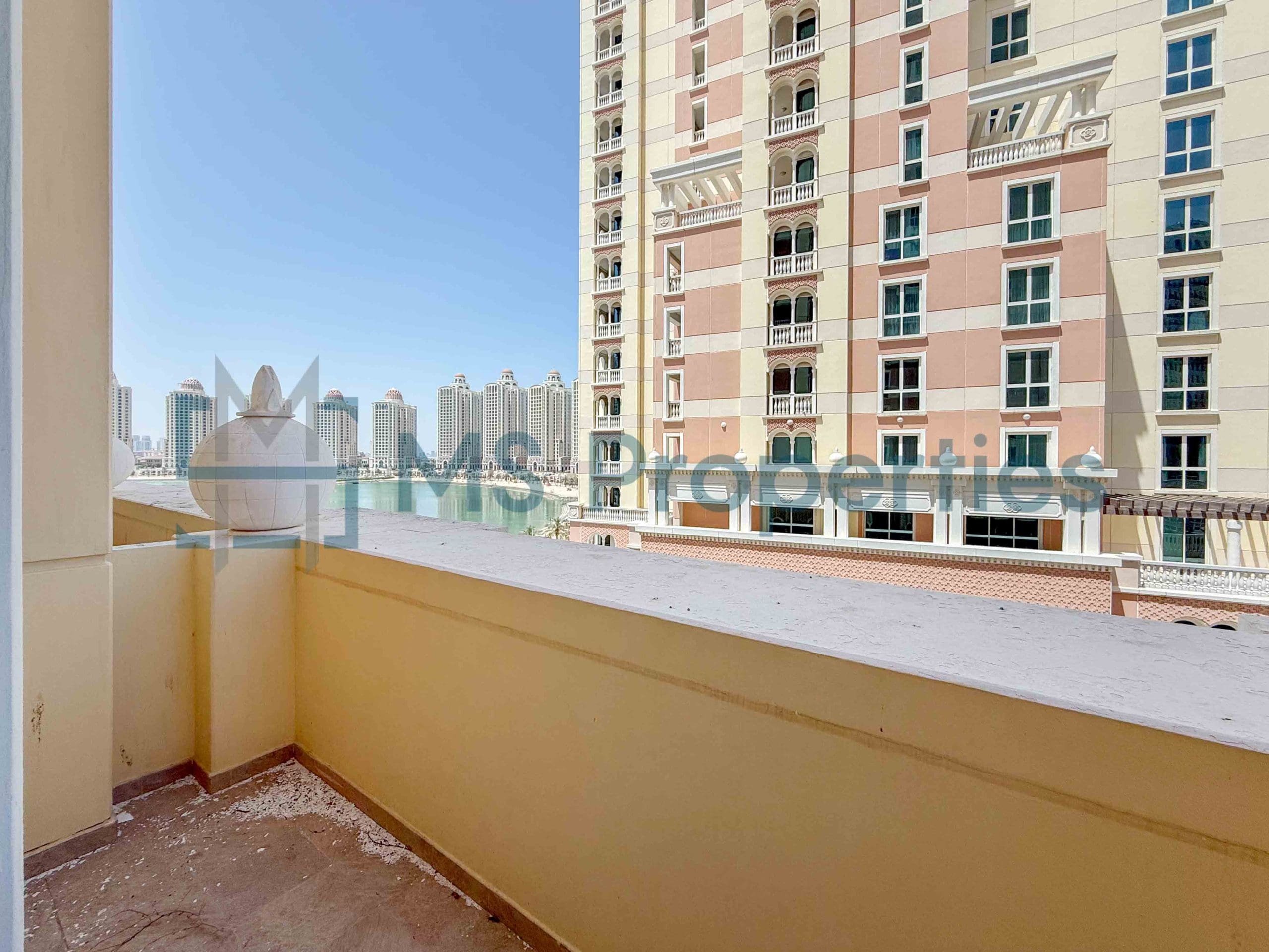 Homey Studio Flat + Bills Included + 1 Month Free