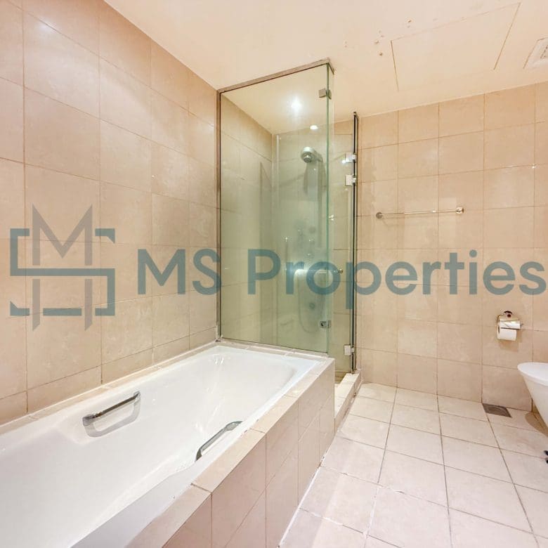 Ready to Move-In 1 Bedroom Flat with Great View