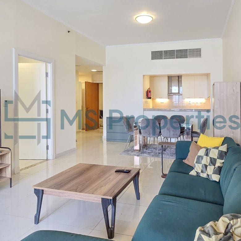 Bright and Clean 1BHK Flat with Amazing Marina View