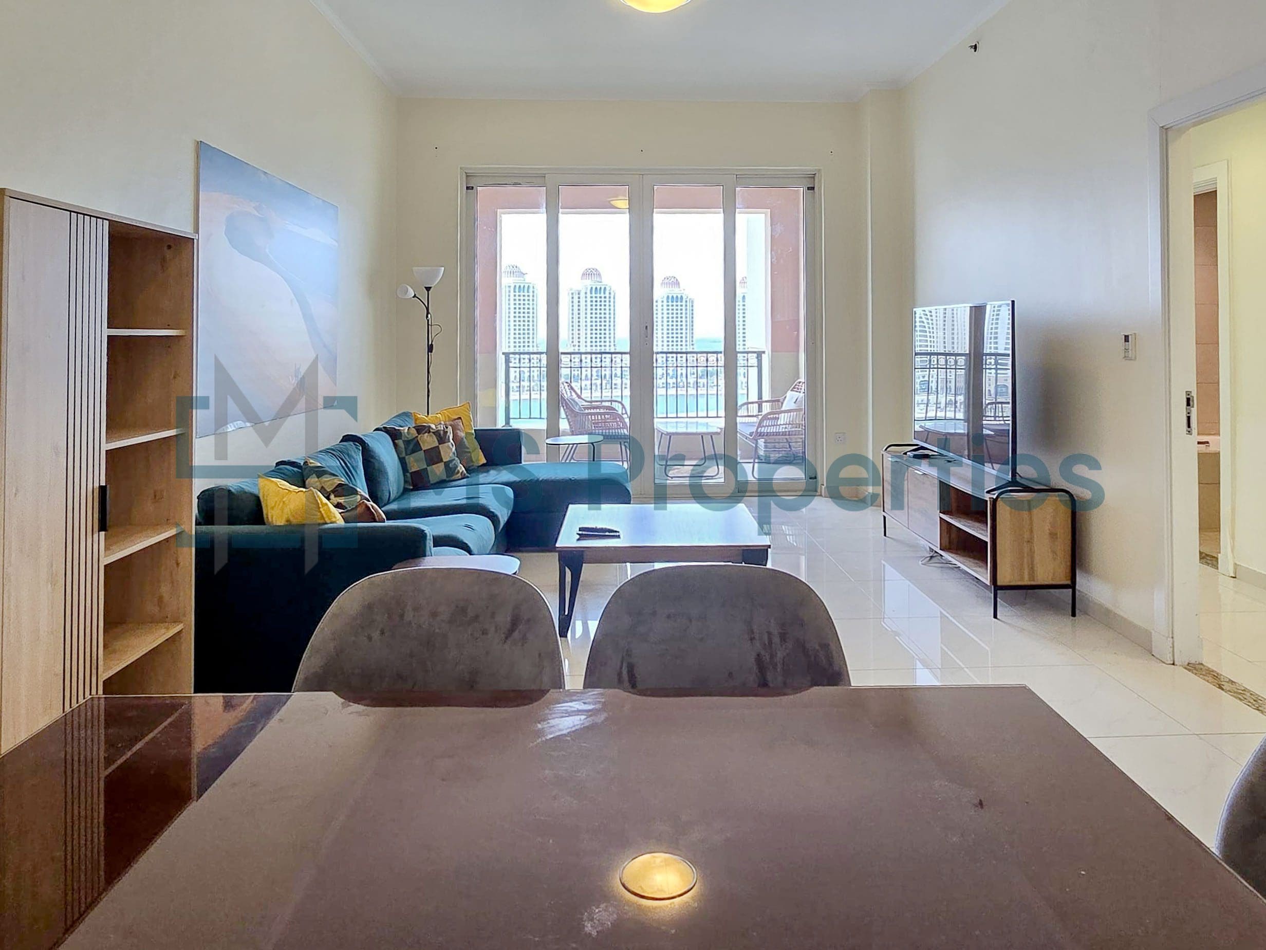 Bright and Clean 1BHK Flat with Amazing Marina View