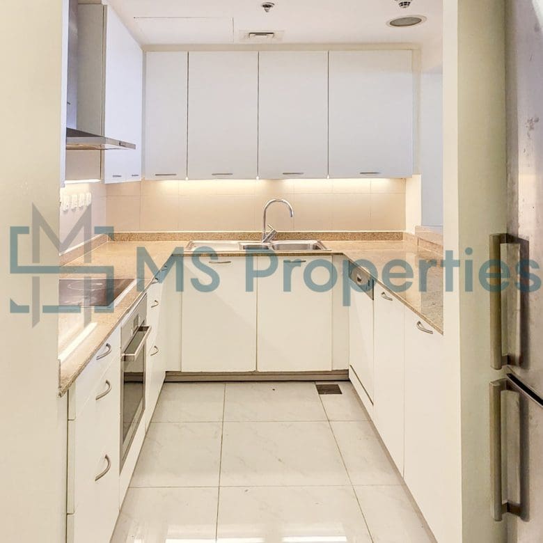 Spacious 1BHK Apartment with Marina View Balcony