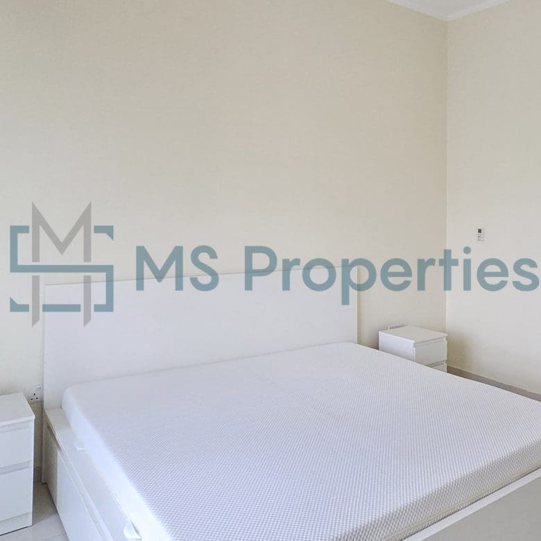 Spacious 1BHK Apartment with Marina View Balcony