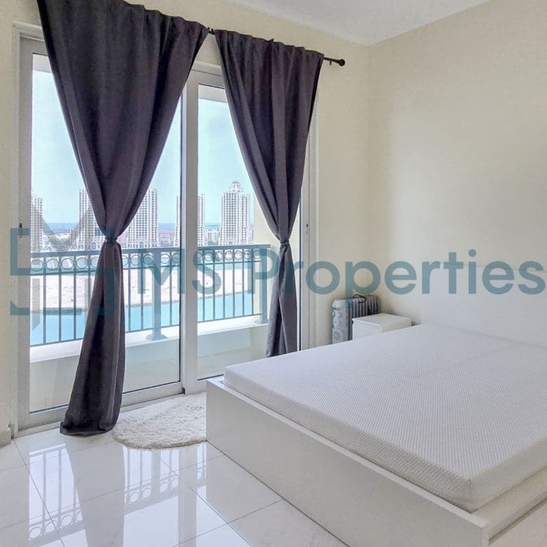 Bright and Clean 1BHK Flat with Amazing Marina View
