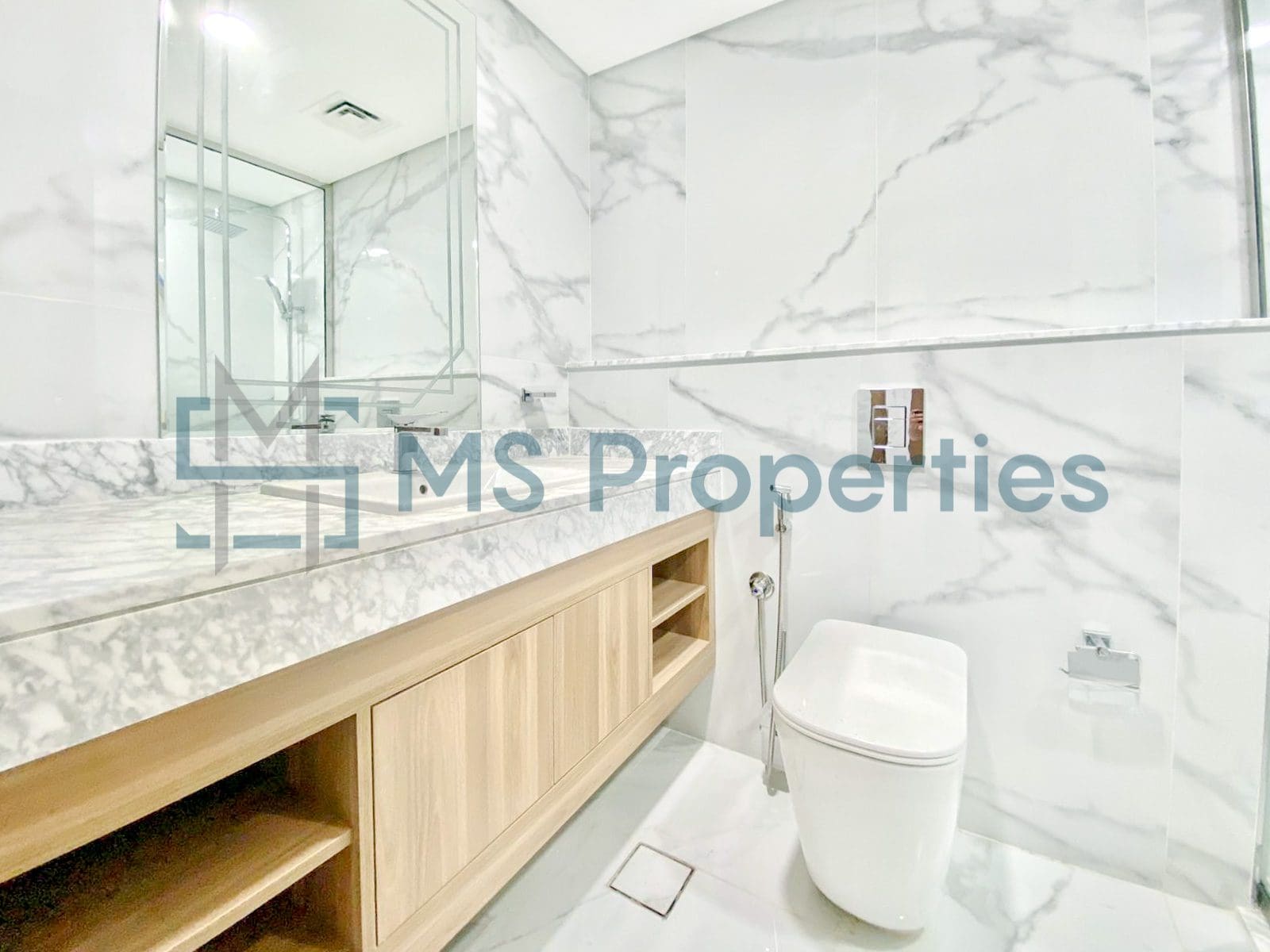 2 Bedroom Flat For Sale with Amazing Balcony View