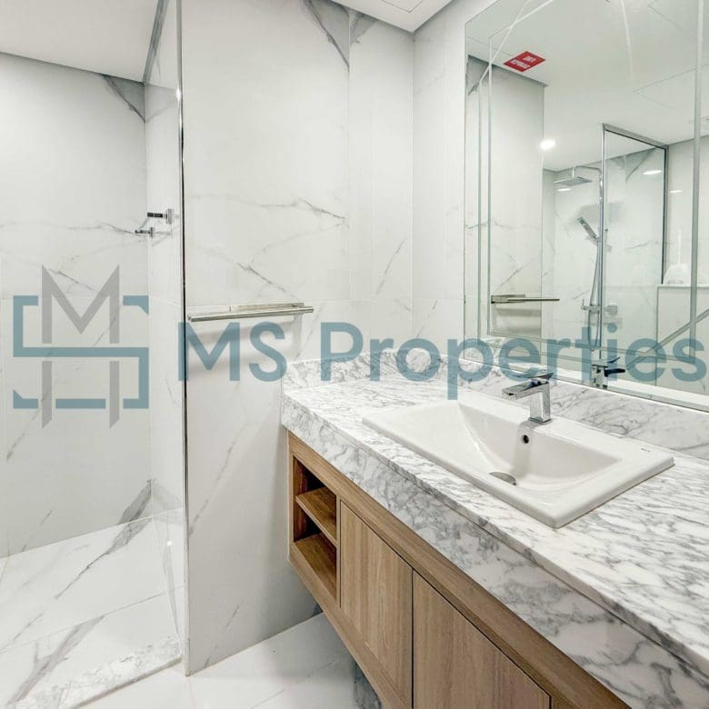 Luxuriously Furnished 2BHK+Maid Flat in the Heart of Lusail