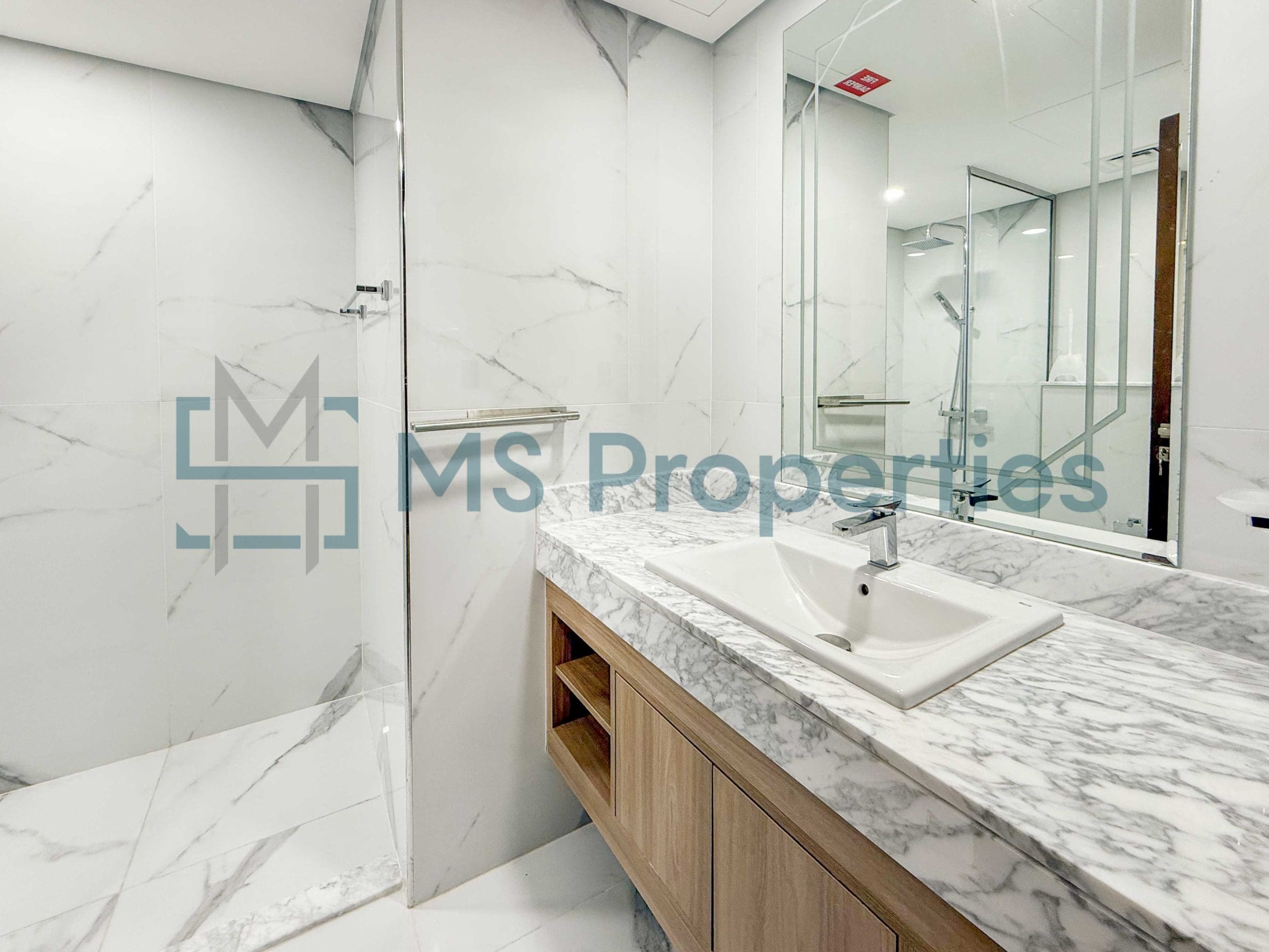 Luxuriously Furnished 2BHK+Maid Flat in the Heart of Lusail