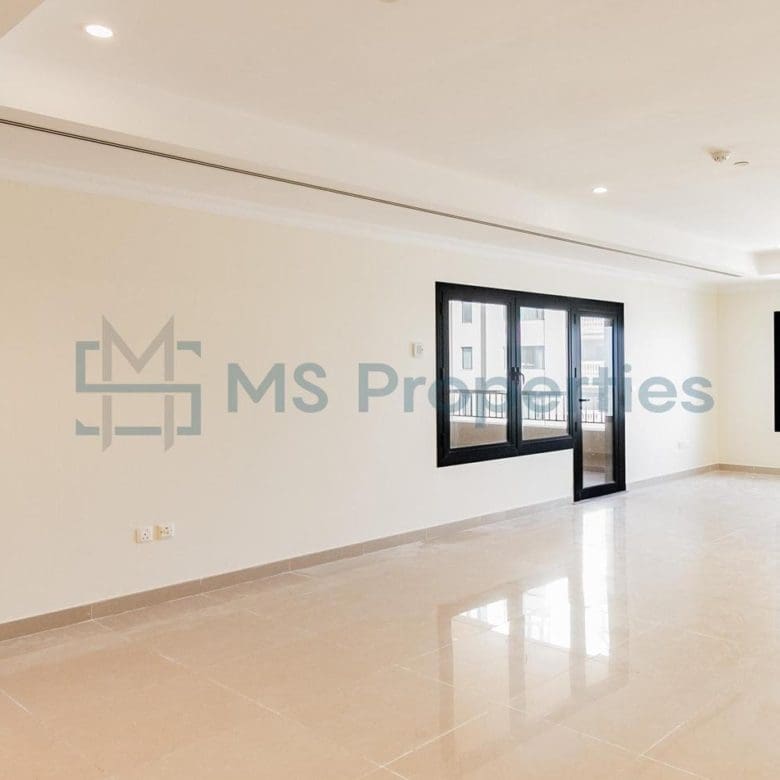 Bright and Classic 1BHK + Office in the Heart of The Pearl