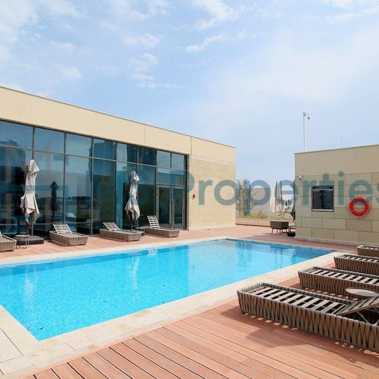 Beautiful Scenery 2BR+Maid Apartment with Balcony