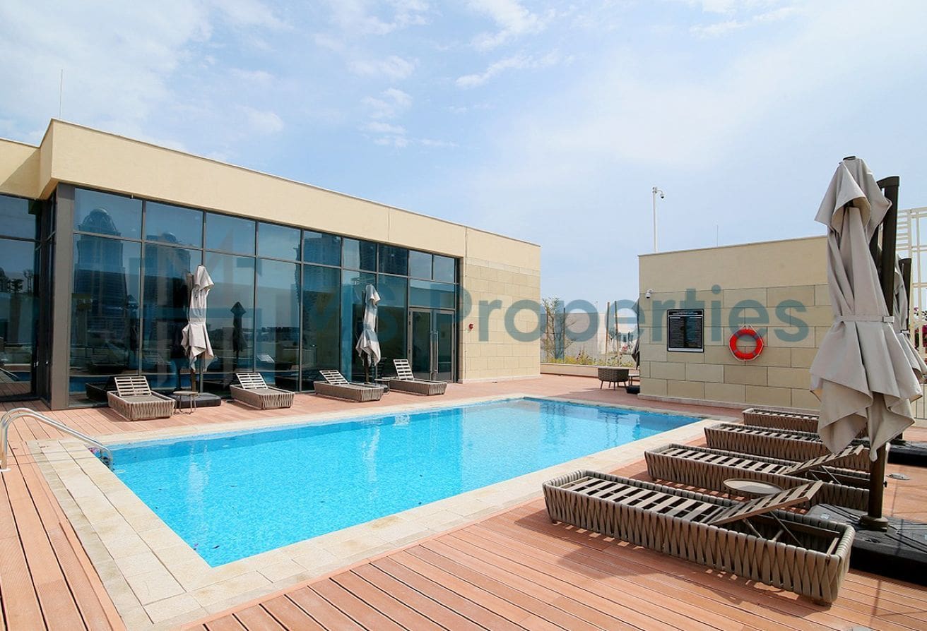 Beautiful Scenery 2BR+Maid Apartment with Balcony