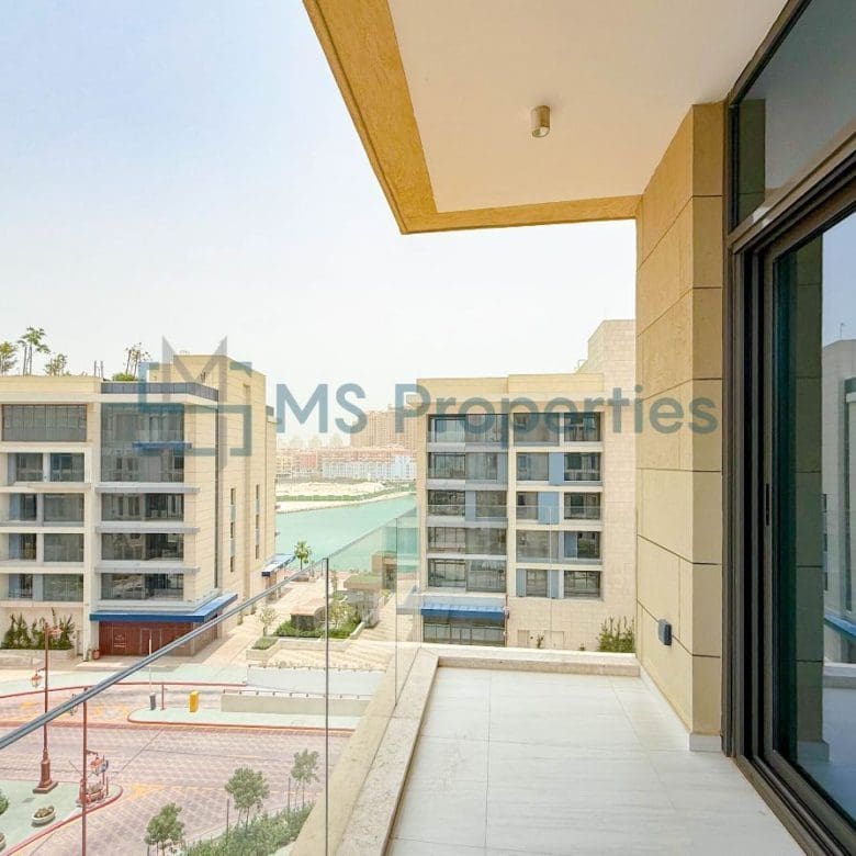 Beautiful Scenery 2BR+Maid Apartment with Balcony