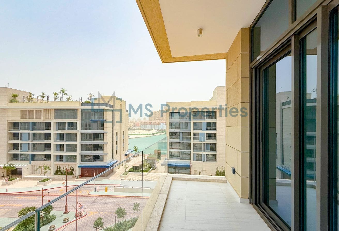 Beautiful Scenery 2BR+Maid Apartment with Balcony