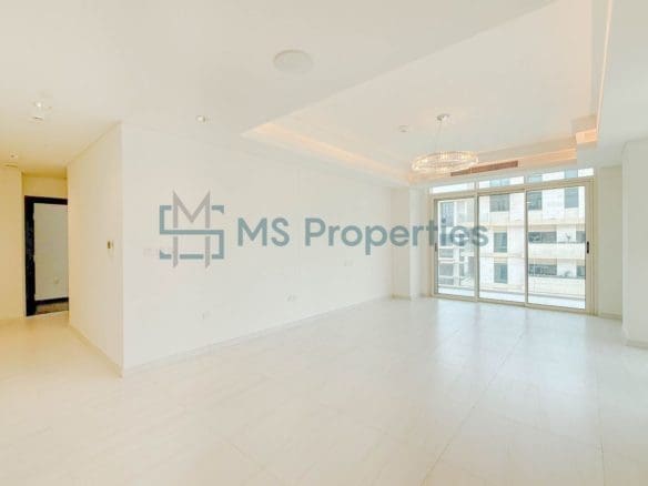 Beautiful Scenery 2BR+Maid Apartment with Balcony