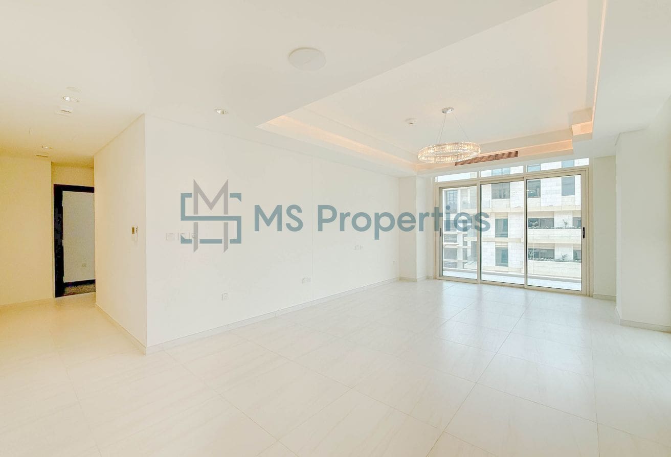 Beautiful Scenery 2BR+Maid Apartment with Balcony