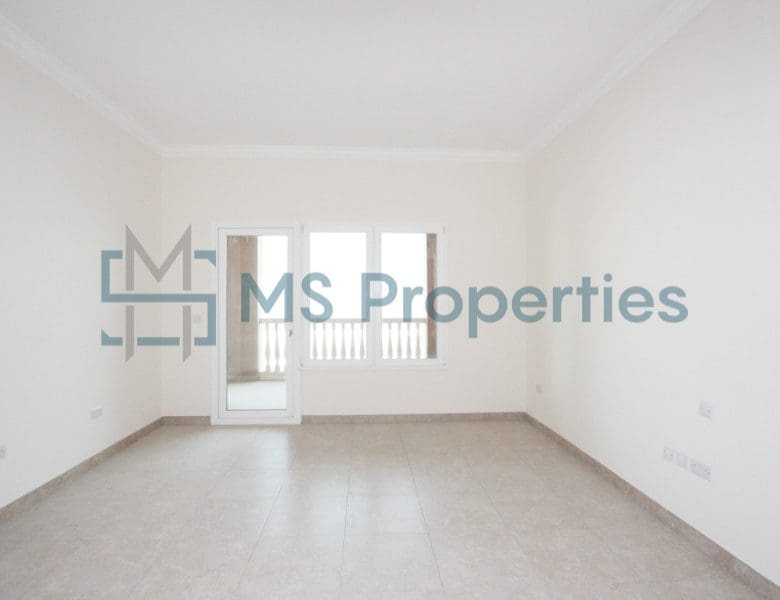 2 BHK Flat with Amazing Full Marina View Balcony
