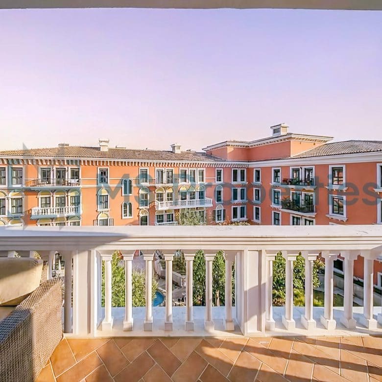 Classically Furnished 1BHK Flat | Bills Included | Balcony