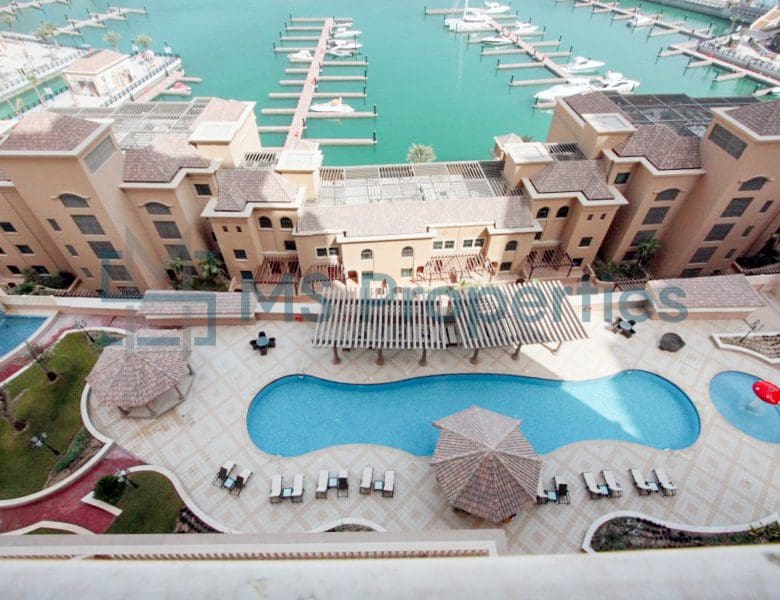 2 BHK Flat with Amazing Full Marina View Balcony