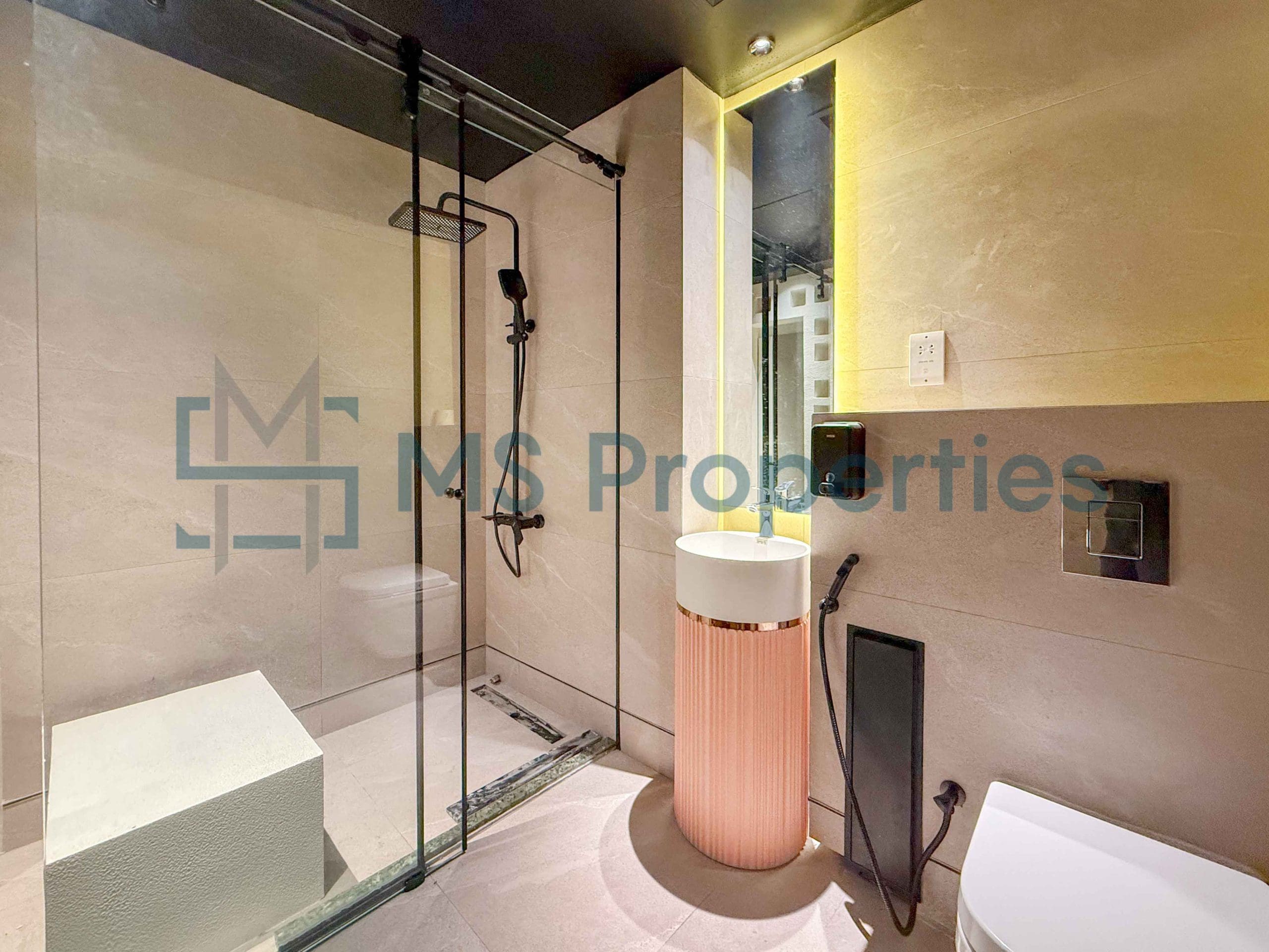 Cozy Living Space 1BHK Apartment with Great View