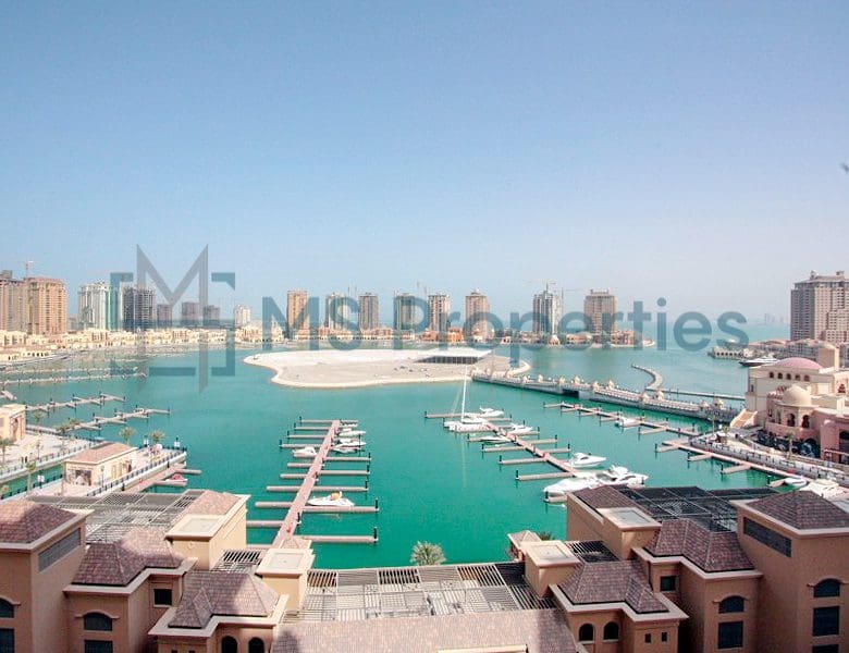 2 BHK Flat with Amazing Full Marina View Balcony