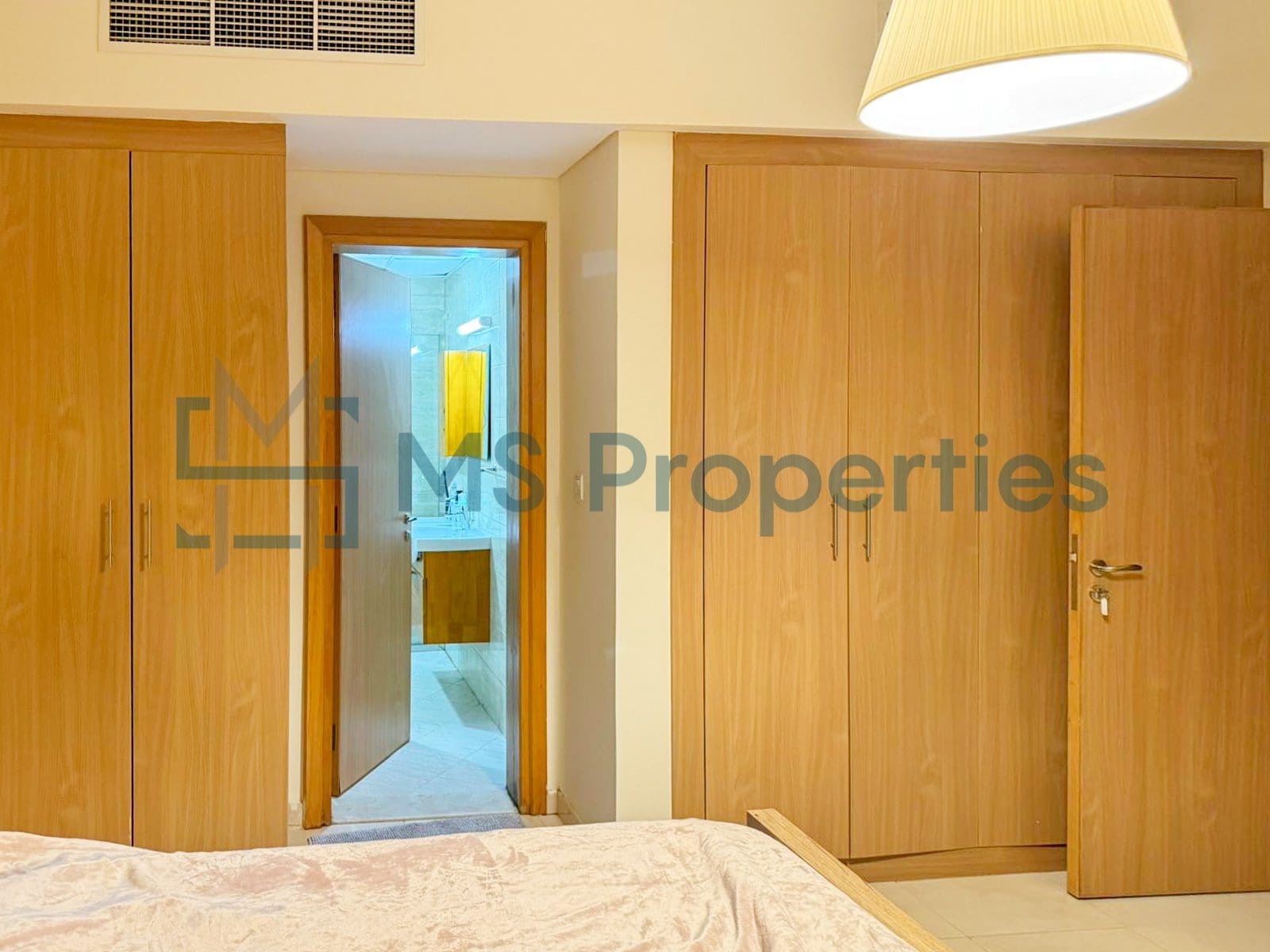 Classic and Homy 2 Bedroom Apartment | Balcony