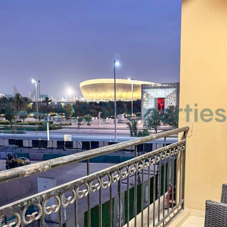 Classic and Homy 2 Bedroom Apartment | Balcony