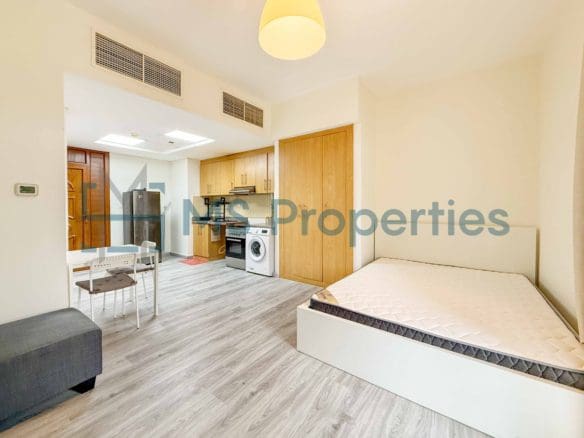 Studio Apartment with Balcony | Bills Including