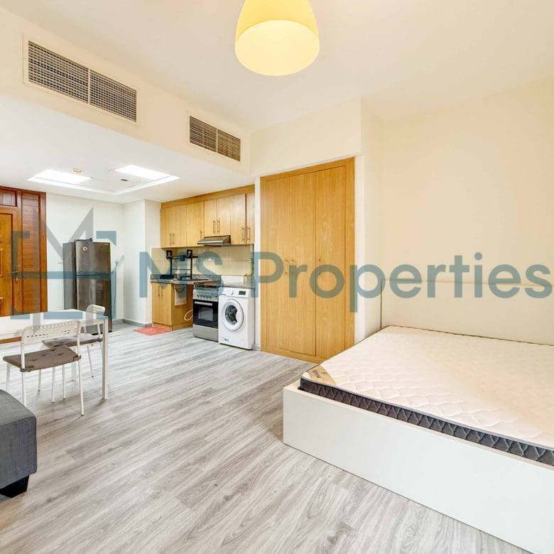 Studio Apartment with Balcony | Bills Including