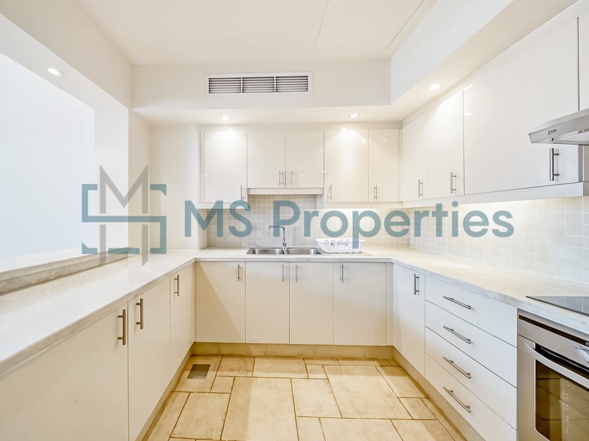 Classically Furnished 1BHK Flat | Bills Included | Balcony