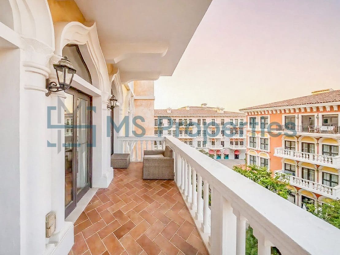 Classically Furnished 1BHK Flat | Bills Included | Balcony