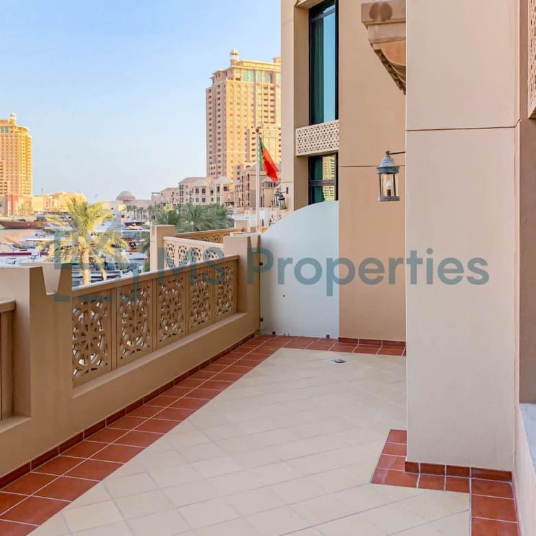 Luxurious 1Bedroom Townhouse with Stunning Balcony View